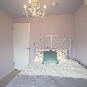 Fu-rin 3mins Walk To Station/6mins Nanba/16mins Umeda アパート